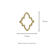 Load image into Gallery viewer, Enamel Arabesque Void Necklace